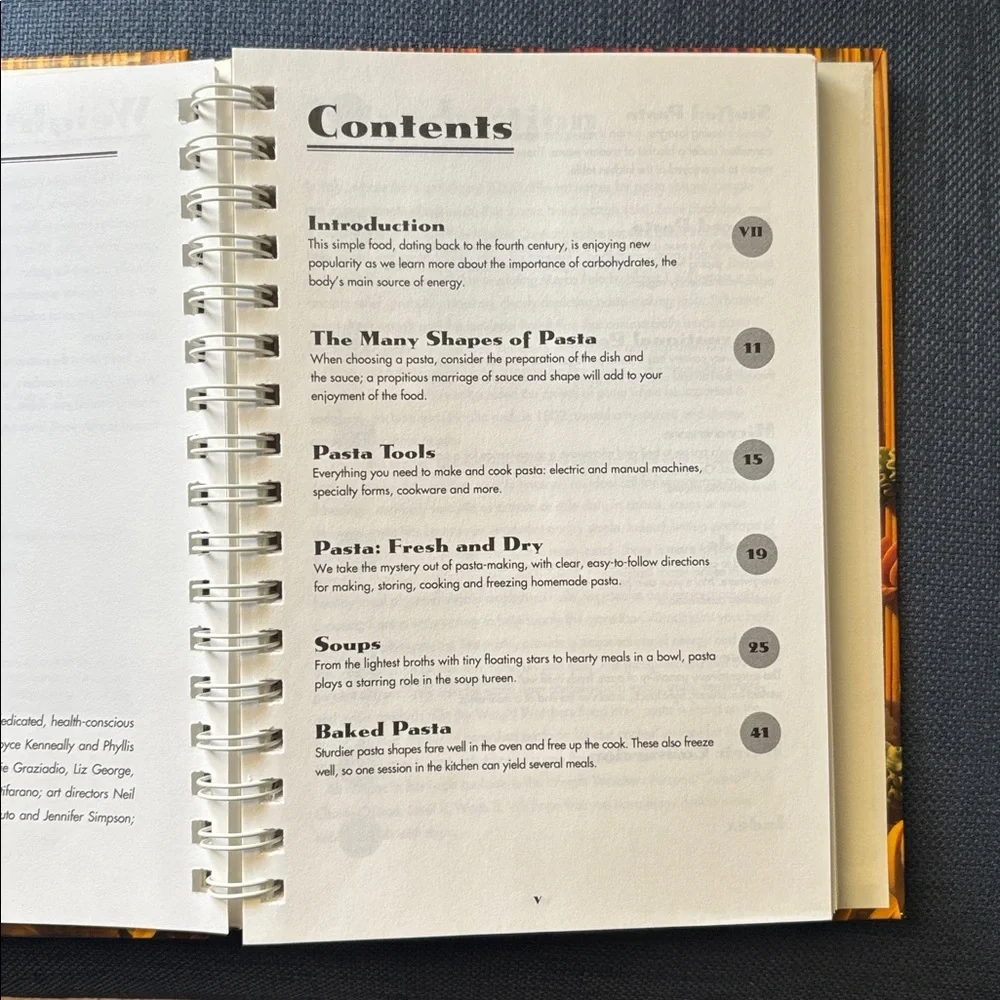 Weight Watchers Pasta Cookbook 182 recipes with pasta spiral‎ bound